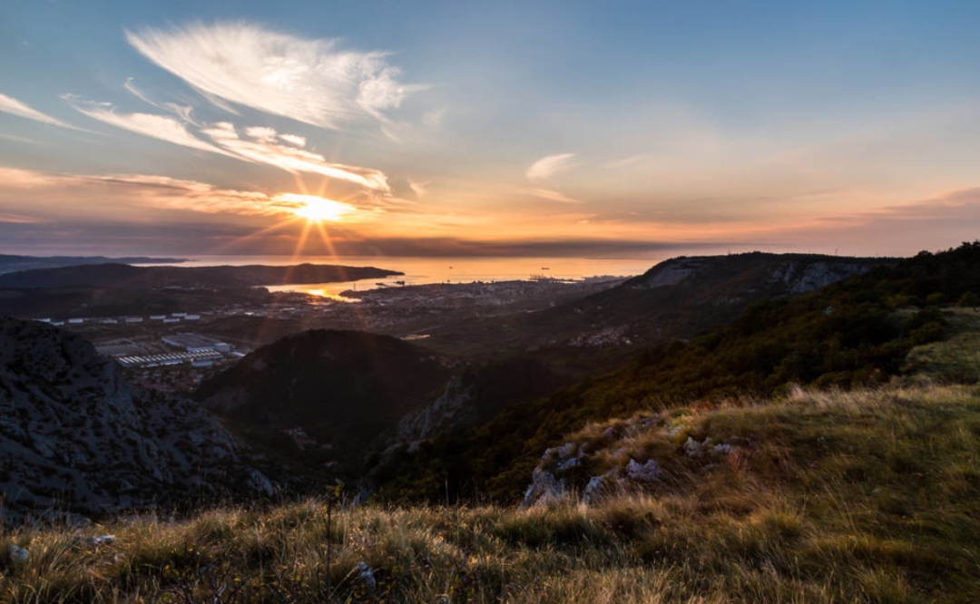 廣西1030萬噸/年超大規模砂石骨料項目上馬,華潤即將完成四位一體產業化發展布局,形成完整產業鏈 廣西1030萬噸/年超大規模砂石骨料項目上馬,華潤即將完成四位一體產業化發展布局,形成完整產業鏈